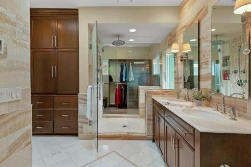 9249 Lake Riley Boulevard, Chanhassen, MN 55317