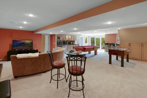 9249 Lake Riley Boulevard, Chanhassen, MN 55317