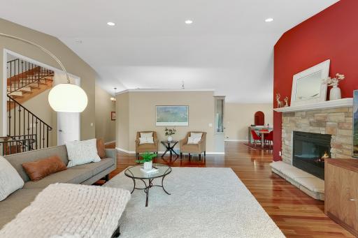9249 Lake Riley Boulevard, Chanhassen, MN 55317