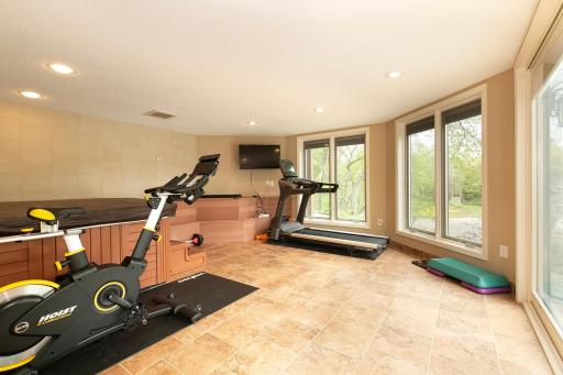 9249 Lake Riley Boulevard, Chanhassen, MN 55317