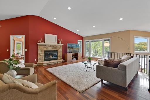 9249 Lake Riley Boulevard, Chanhassen, MN 55317