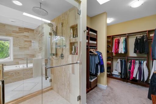 9249 Lake Riley Boulevard, Chanhassen, MN 55317