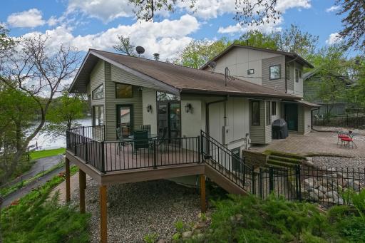 9249 Lake Riley Boulevard, Chanhassen, MN 55317