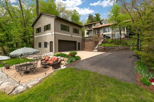 9249 Lake Riley Boulevard, Chanhassen, MN 55317