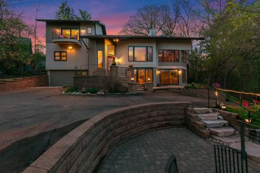 9249 Lake Riley Boulevard, Chanhassen, MN 55317
