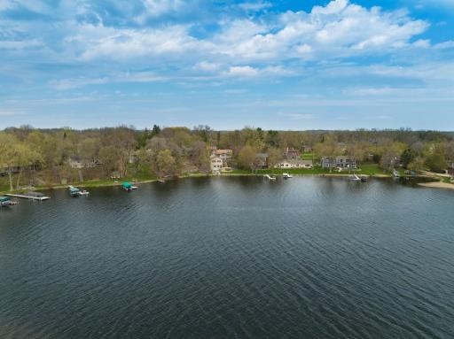 9249 Lake Riley Boulevard, Chanhassen, MN 55317