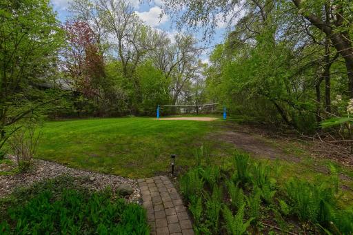 9249 Lake Riley Boulevard, Chanhassen, MN 55317