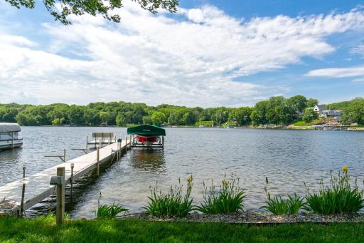 9249 Lake Riley Boulevard, Chanhassen, MN 55317