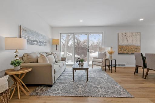 Stunning new LVP throughout the main, SW Snowbound on the walls, recessed lighting added & more