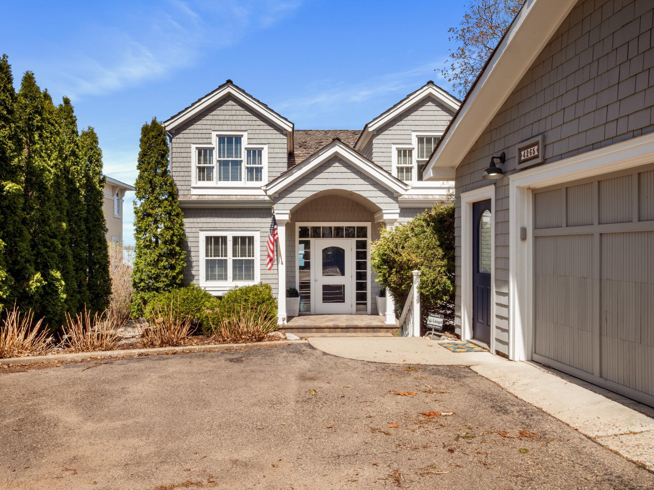 Welcome to 4265 Cottonwood Lane