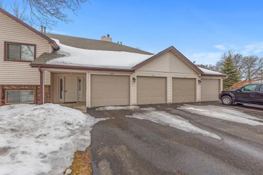 12229 42nd Avenue N, Plymouth, MN 55441
