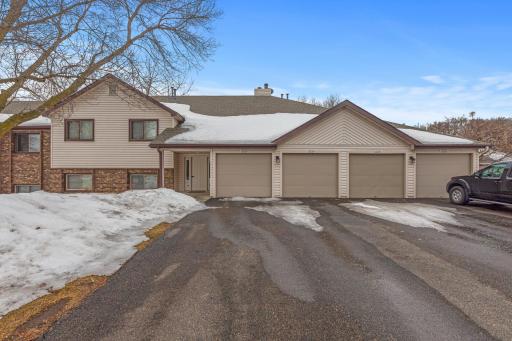 12229 42nd Avenue N, Plymouth, MN 55441