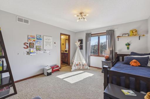 17851 63rd Avenue N, Maple Grove, MN 55311