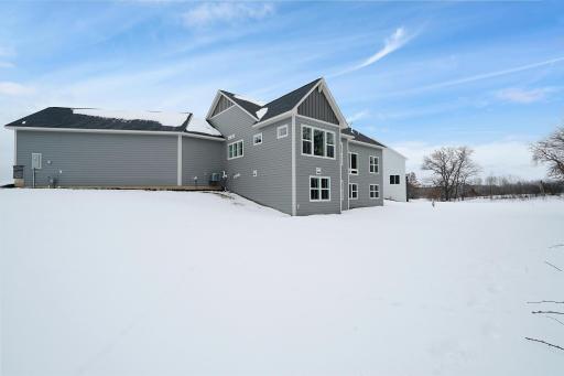 10467 56th Place N, Lake Elmo, MN 55042