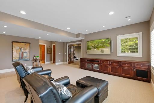 19019 Vogel Farm Trail, Eden Prairie, MN 55347