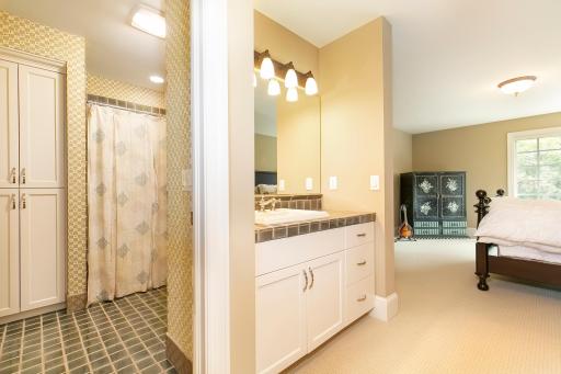 19019 Vogel Farm Trail, Eden Prairie, MN 55347