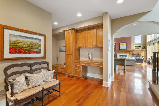 19019 Vogel Farm Trail, Eden Prairie, MN 55347
