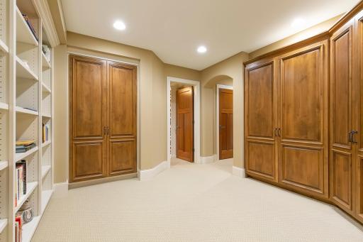 19019 Vogel Farm Trail, Eden Prairie, MN 55347