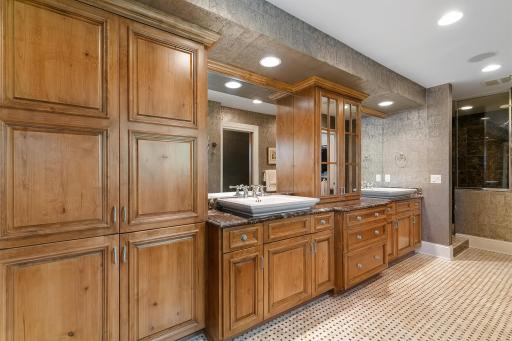 19019 Vogel Farm Trail, Eden Prairie, MN 55347