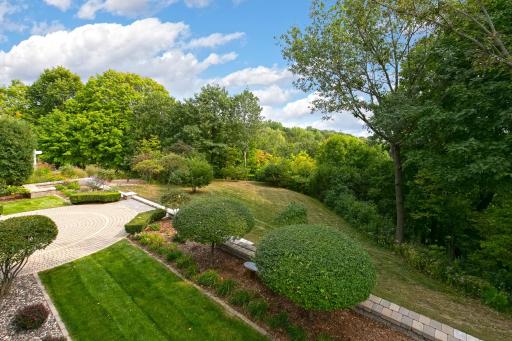 19019 Vogel Farm Trail, Eden Prairie, MN 55347