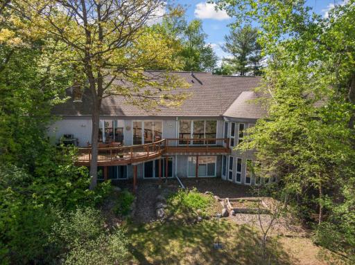 1080 Ferndale Road W, Wayzata, MN 55391