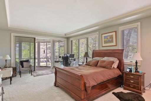 1080 Ferndale Road W, Wayzata, MN 55391
