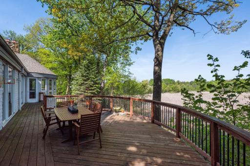 1080 Ferndale Road W, Wayzata, MN 55391