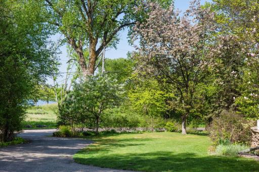 1080 Ferndale Road W, Wayzata, MN 55391