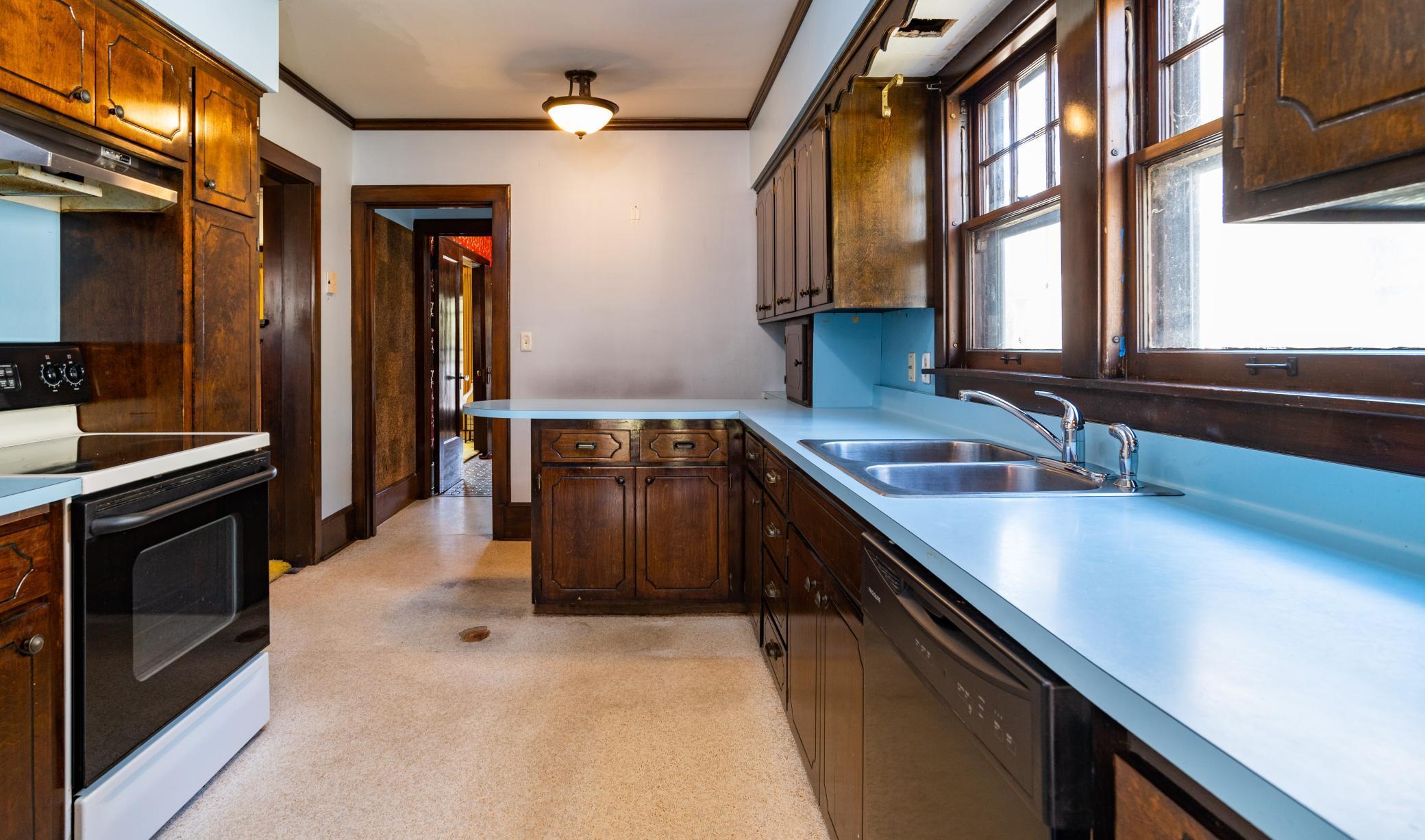 4809 Girard Ave S -8562 (1).jpg