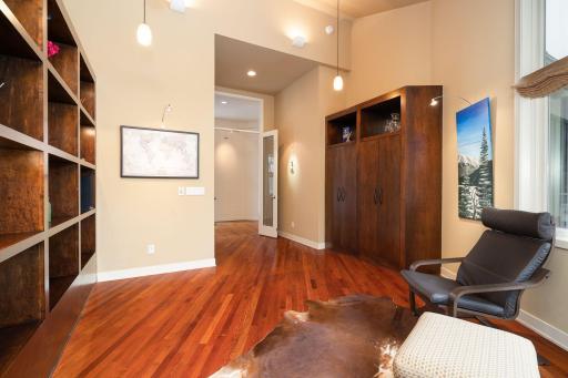 1010 Overlook Road, Saint Paul, MN 55118