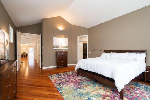 1010 Overlook Road, Saint Paul, MN 55118