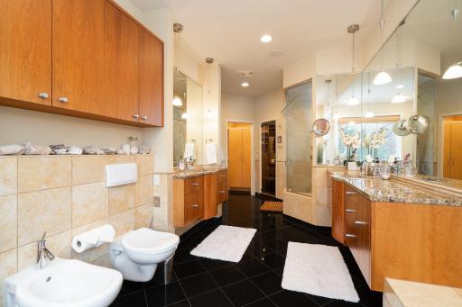1010 Overlook Road, Saint Paul, MN 55118