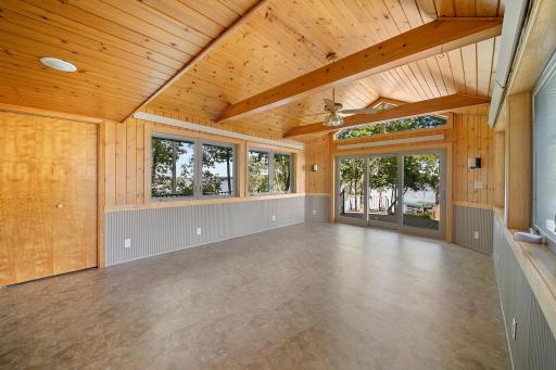 61814 193rd Street, Litchfield, MN 55355