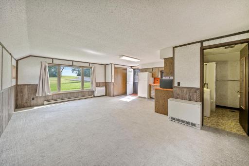 61814 193rd Street, Litchfield, MN 55355
