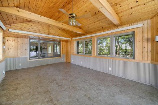 61814 193rd Street, Litchfield, MN 55355