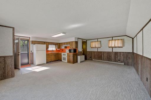 61814 193rd Street, Litchfield, MN 55355
