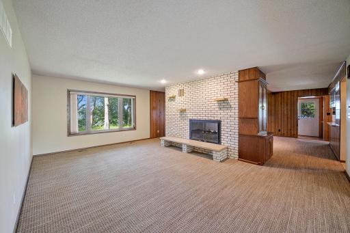 61814 193rd Street, Litchfield, MN 55355