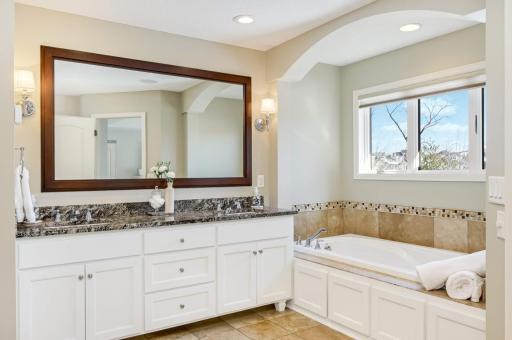 5410 Shenandoah Lane N, Plymouth, MN 55446