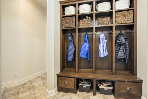 5410 Shenandoah Lane N, Plymouth, MN 55446