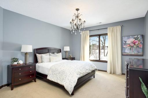 5410 Shenandoah Lane N, Plymouth, MN 55446