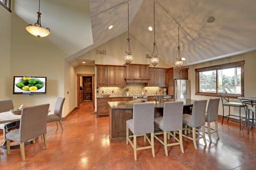 5410 Shenandoah Lane N, Plymouth, MN 55446