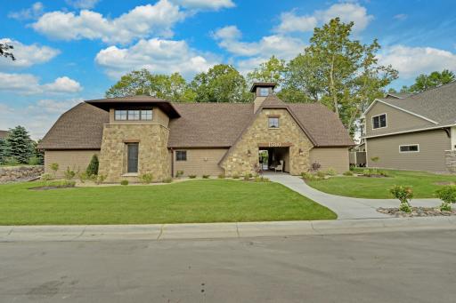 5410 Shenandoah Lane N, Plymouth, MN 55446