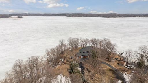 5112 S Lakeshore Drive, Maple Plain, MN 55359