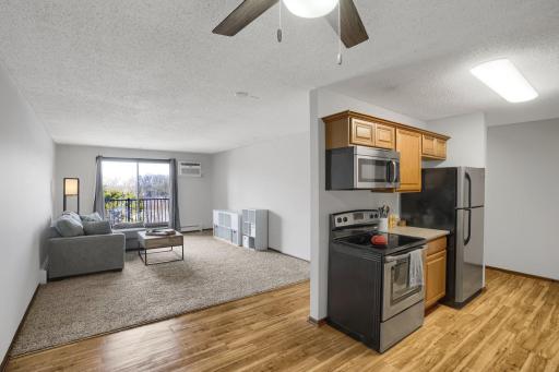 Welcome to Carefree Living and this Updated Condo Near Burnsville's Heart of the City! Check Map Views for Proximity to Parks, Trails, Golf, Retail, Restaurants, Civic Attractions and 35W, 35E and Hwy 77.