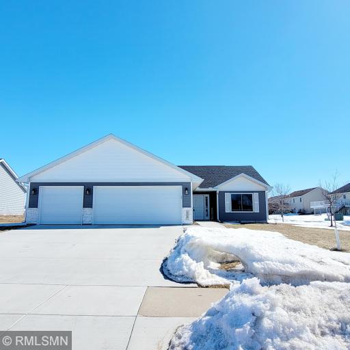 308 Cedar Trail Drive, Le Sueur, MN 56058