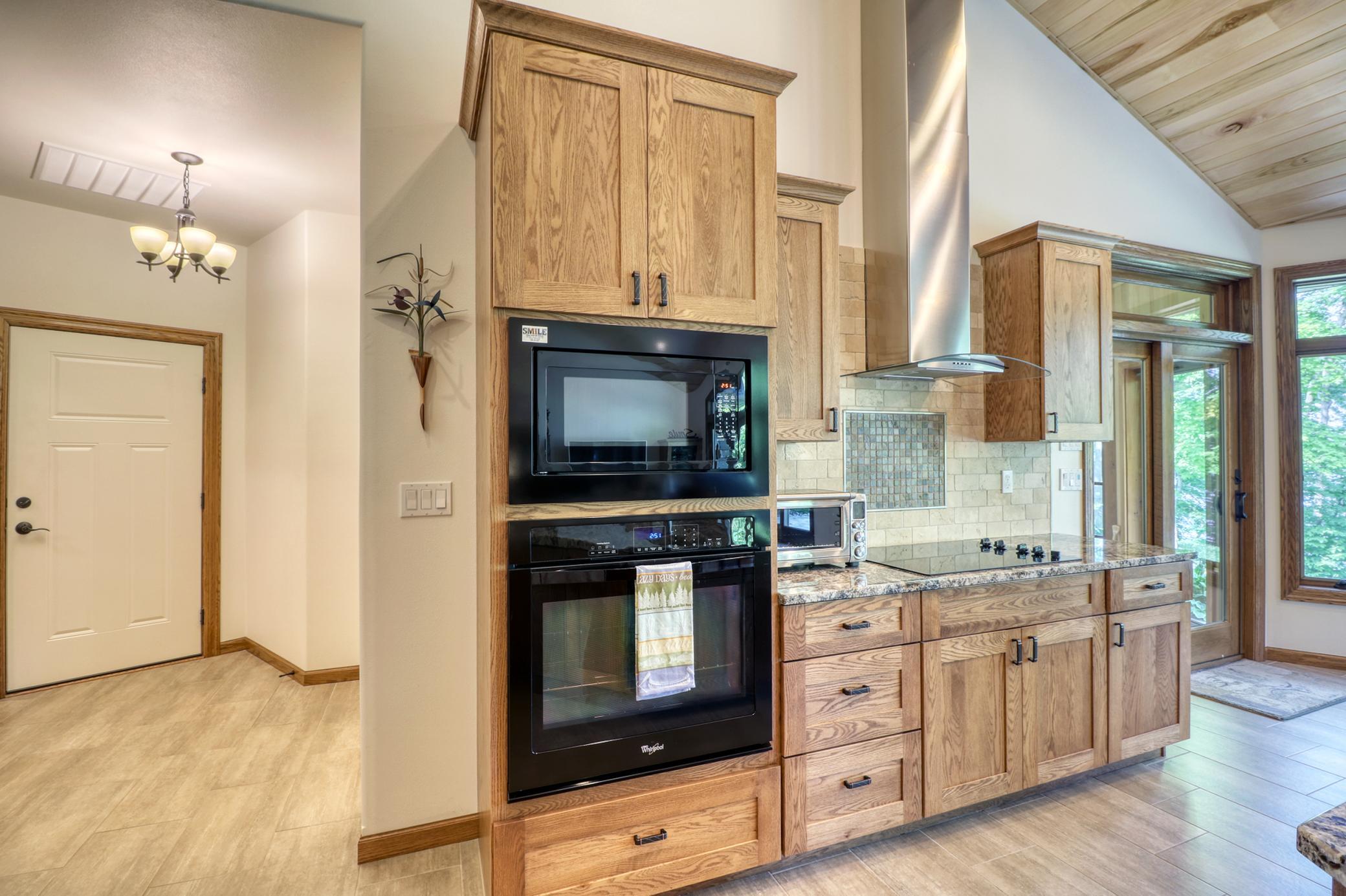 Kitchen1_4 (6).jpg