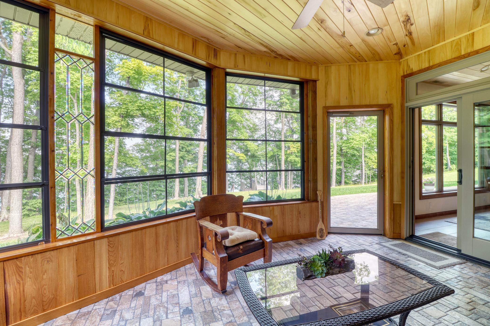 Sunroom1_2.jpg