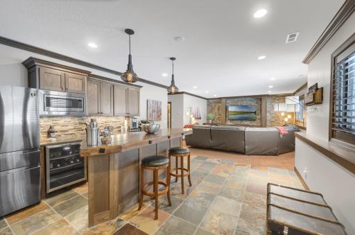 7410 Dogwood Road, Excelsior, MN 55331