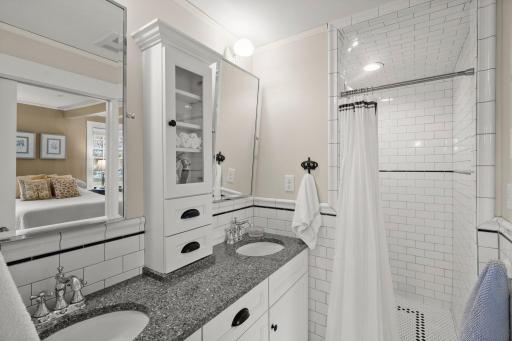 4428 Dupont Avenue S, Minneapolis, MN 55419