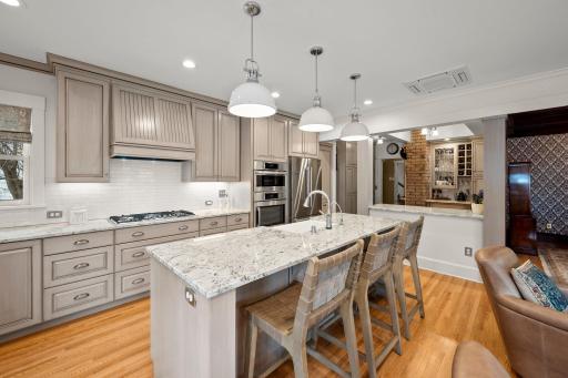4428 Dupont Avenue S, Minneapolis, MN 55419
